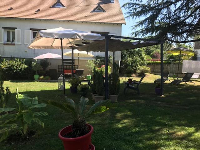 Clos Du Bourg Saint-Cyr-en-Val Exterior foto