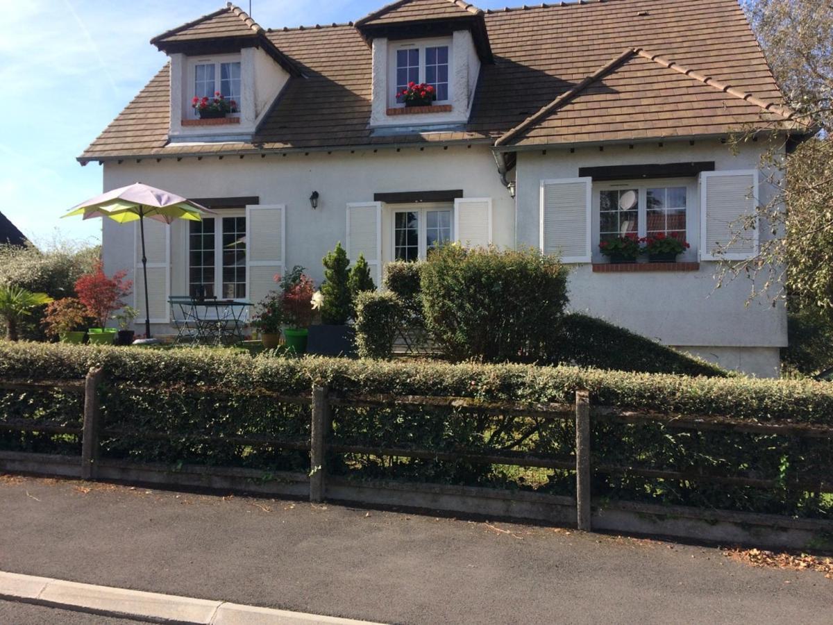Clos Du Bourg Saint-Cyr-en-Val Exterior foto